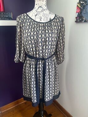 Enfocus Studio Petite Geometric Midi Dress with Waist Tie